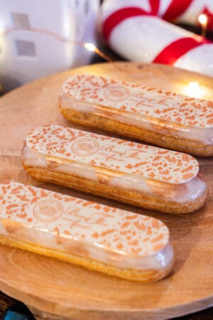 Éclair passion framboise Nouvel An- disponible du 26 au 31 décembre