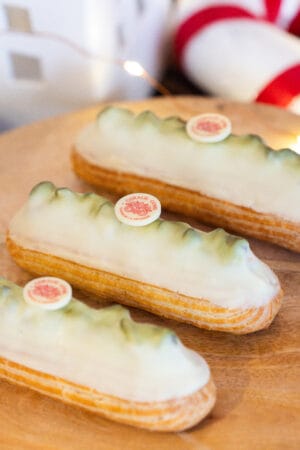 Éclair Pistachouchou